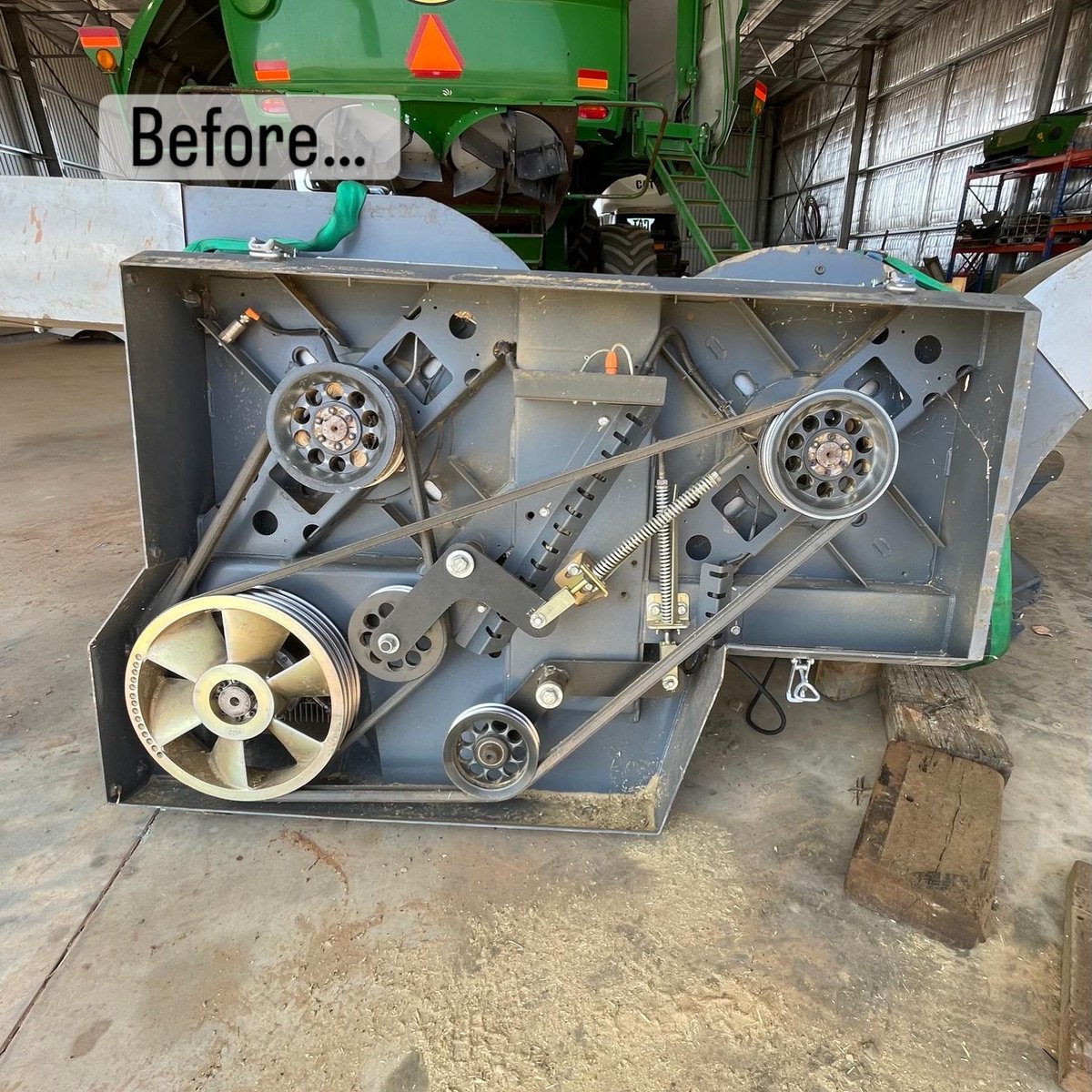 seed_terminator's tweet image. Another SmoothFEED 2 Upgrade done 👌
Tom’s got this Origin for John Deere S-Series looking sharp and ready for #harvest25 in WA
Our team is cracking along in the lead-up to harvest. Building, fiting &amp;amp; upgrading units across the country 🇦🇺

#SeedTerminator #AustralianMade…