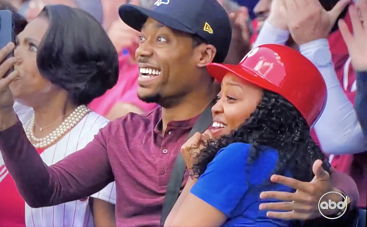 mina_middy's tweet image. Gregory and Janine💙♥️ #AbbottElementary