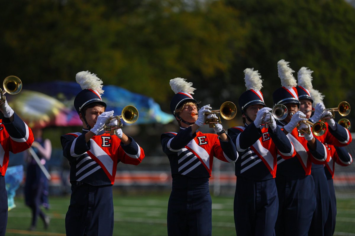 Homecoming halftime brought to you by the best band in the land. 🎷

📸: <a href="/nateperryphoto/">North Shore Sports Media</a>