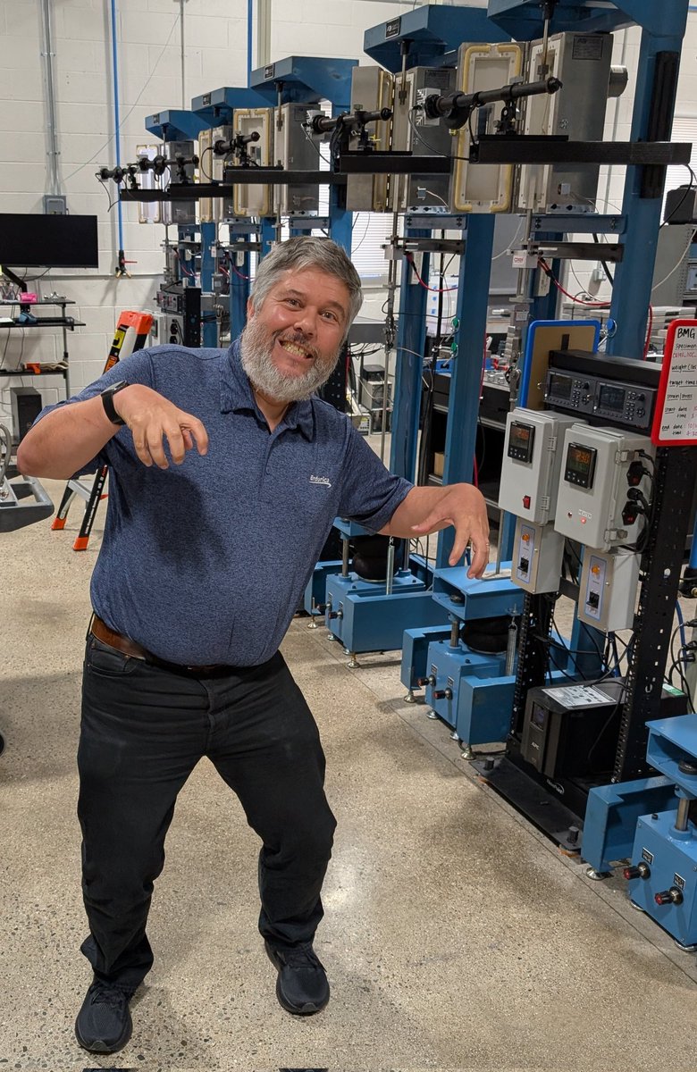 Visited Axel Products today as the @Endurica team has been barnstorming Detroit/Ann Arbor. Just in time for Halloween, there was a zombie in the Creep section of the lab...