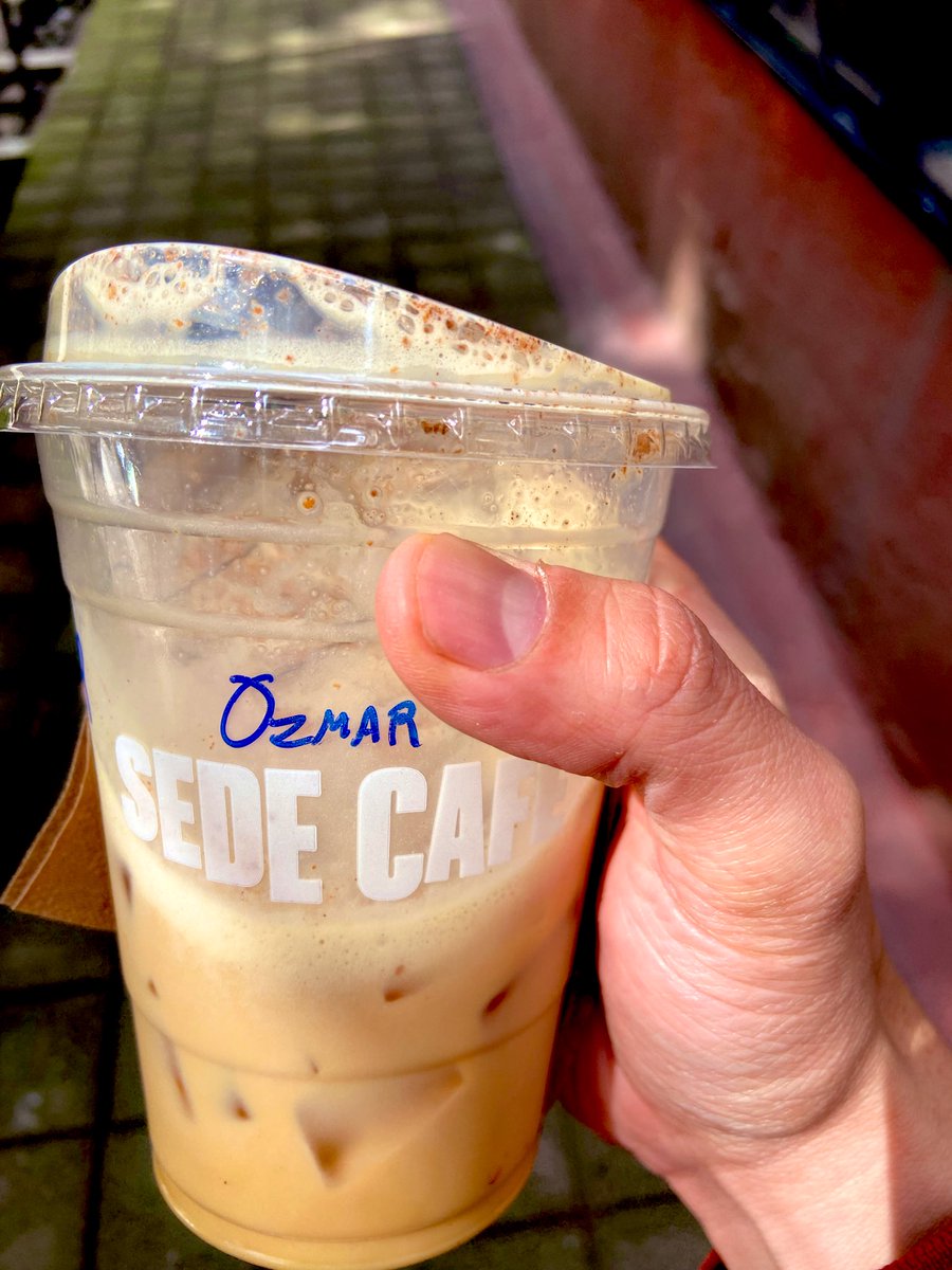 osmar_schz's tweet photo. De un tiempo a la fecha “Dirty Horchata” se ha vuelto mi bebida fav #SedeCafé https://t.co/IRR5jrpEjZ