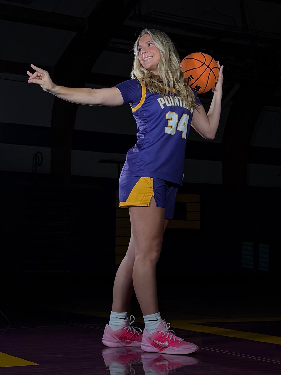 SNCWRCoachTBuck's tweet image. The 2025-26 journey begins🛣️Wishing our girls @averybierowski @eganbierowski as well as their respective teammates a GREAT season 🌟🌟#WorkWINS😤 #AllLOVE 🤟#22FOREVER