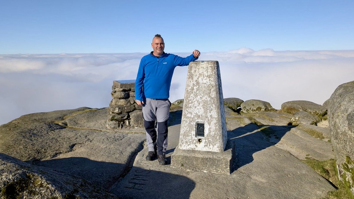 Crackin inversion conditions today on Goat Fell 

Ascent No 72