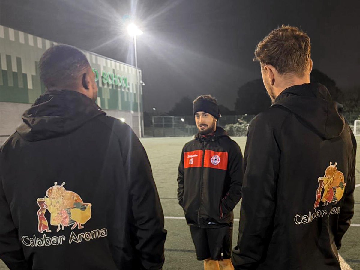 With the winter months fast approaching, we are looking for a new rain jacket sponsor for this season for our men’s first team <a href="/CH_SpartansFC/">Chadwell Heath Spartans FC</a> 

If you or anyone you know of are interested in sponsoring our first team rain jackets then please get in touch! 🙏

All RT’s appreciated
