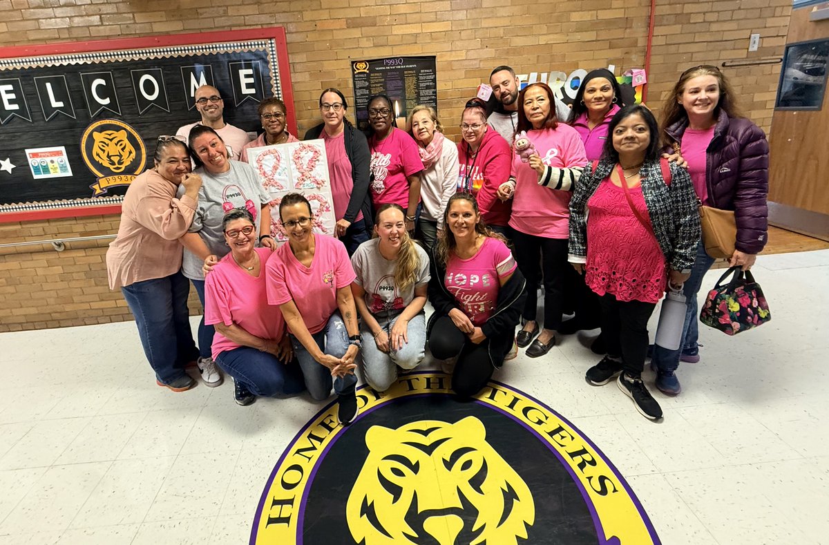 D75UFT's tweet photo. Our wonderful members and Chapter Leader Rob Roszkowski at Q993 @ Q130 - "Pretty in Pink" in support of Breast Cancer Awareness Month! #breastcancerawareness #wearpinkwednesday #District75 https://t.co/Xa8tbFitDU