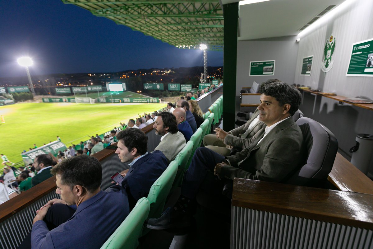 ToledoAyto's tweet image. 🏆 ¡No pudo ser! El @CD_Toledo cae eliminado de la #CopaFederación ante el Orihuela en la prórroga.

⚽️Un gran partido el que hemos vivido en el Salto del Caballo y al que ha asistido el portavoz del Gobierno Municipal, Juan José Alcalde.