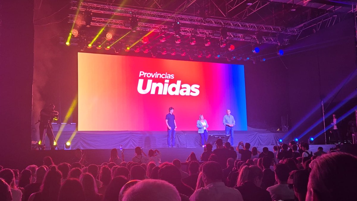 IsmaelCampos98's tweet photo. Cuando los argentinos estamos unidos, ningún destino nos queda lejos.

Hay un proyecto federal pero por sobre todo humano, honesto y con gestión.

#HayOtraManera de construir una Argentina diferente.

#HacemosObras https://t.co/Wr6dDqYtys