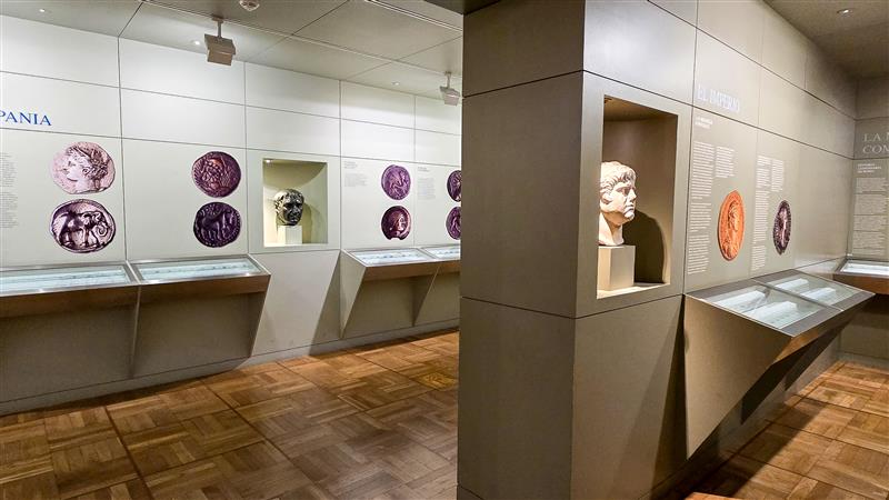 ¡Qué gran mañana recorriendo la historia de la moneda! 🏛️💰
 
Gracias a toda la comunidad #AlumniUC3M que se sumó a nuestra visita guiada al Museo Casa de la Moneda. ¡Nos encantó compartir con vosotros/as esta actividad!

¡Y al Museo Casa de la Moneda por recibirnos! 
#AlumniUC3M