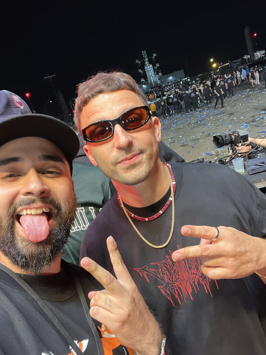 CalvinMaturino's tweet photo. Highlight of my weekend @MichaelBibi1 https://t.co/Y7lFrXPKCq