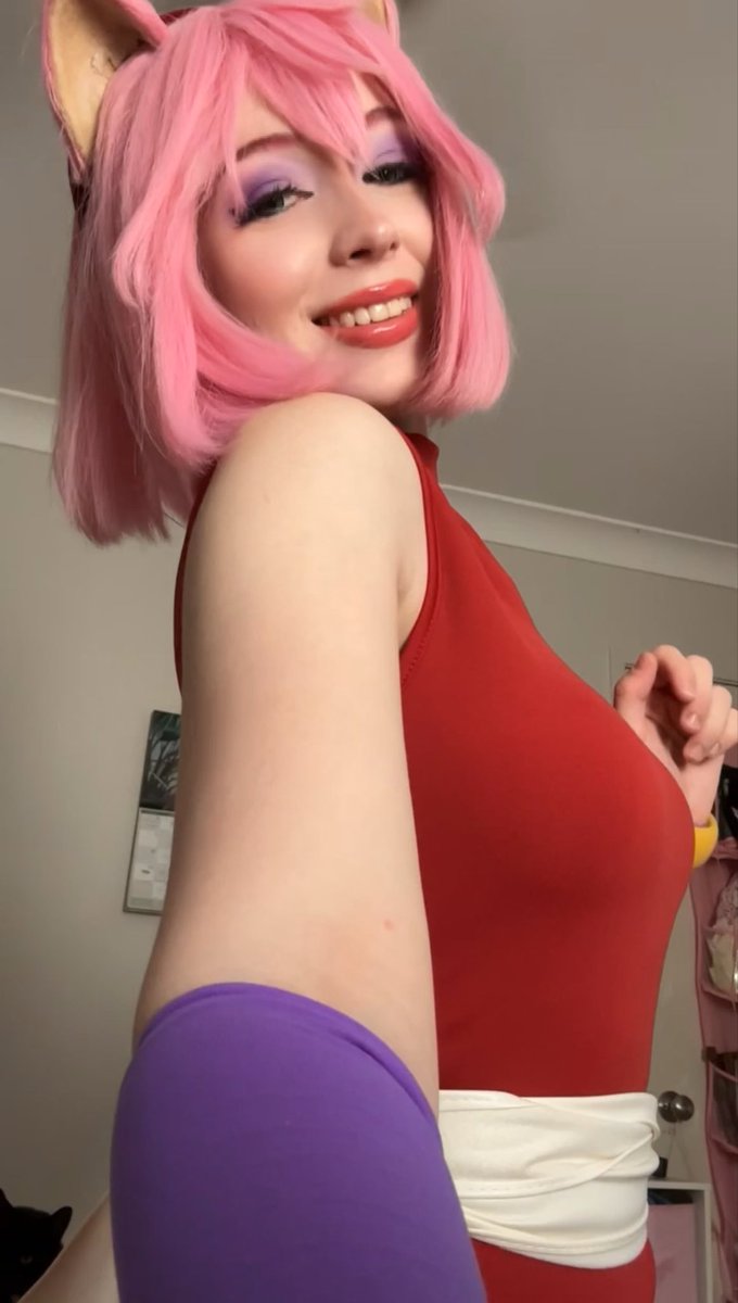Laney_ee33's tweet image. Amy from Sonic Boom!! 

Also i grinded sonic cwr online mode just to get the heart aura for Amy. Its perfect. 

#amyrose #amyrosecosplay #sonicboomcosplay #amycosplay