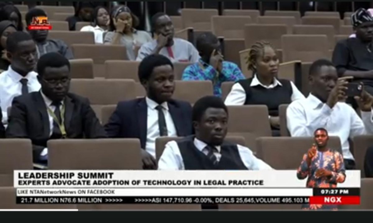 Mobolajeee's tweet photo. Earlier today, I was at the Federal Ministry of Justice where I had the opportunity to advocate and speak in the presence of Learned Legal practitioners and colleagues.🥂 https://t.co/mJXGjecXPb