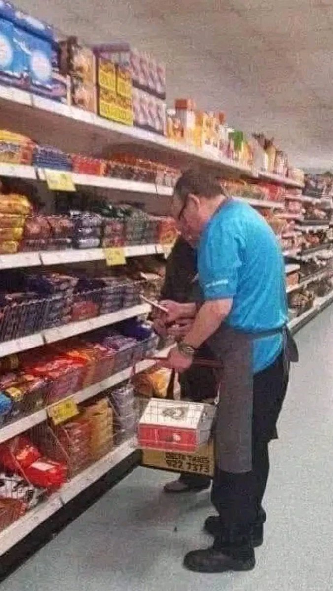 fopminui's tweet image. Dear Home Bargains, Just been in to your Walton Vale Store, Liverpool. I stood almost in tears watching one of your shop assistants helping an older man; so much care and compassion, going through his shopping list with him, carrying his bags, getting him a stool to sit on when…