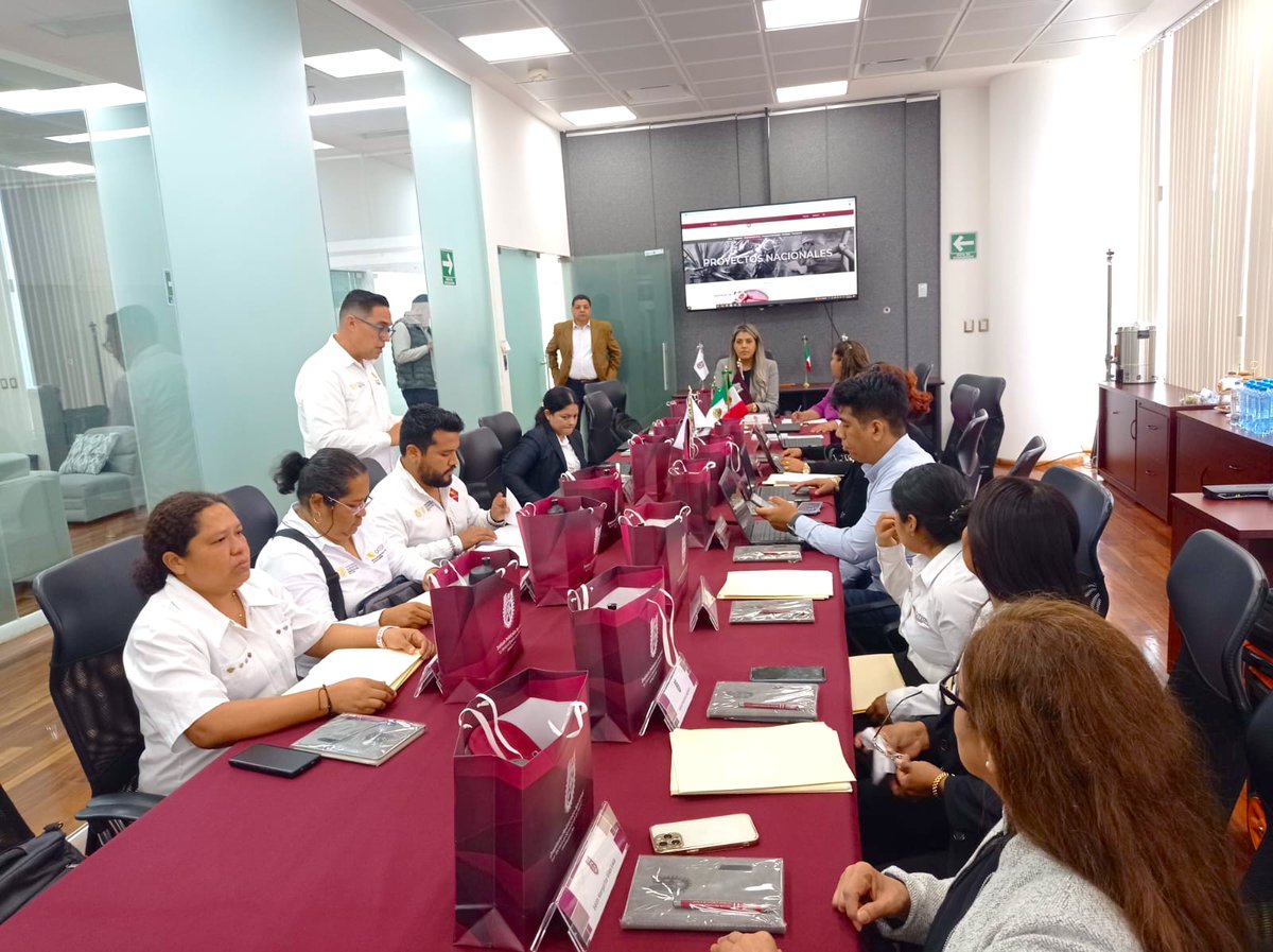 vinculacionipn's tweet photo. Iniciamos el proceso de evaluación con fines de certificación de candidatos de @ICATEGROOFICIAL en los estándares de competencia @ConocerMx

EC0076 (Evaluación)
EC0217.01 (Impartición de cursos)

Acciones del @IPN_MX que fortalecen el talento humano de #Guerrero🇲🇽@EvelynSalgadoP https://t.co/93Wk79SKqx