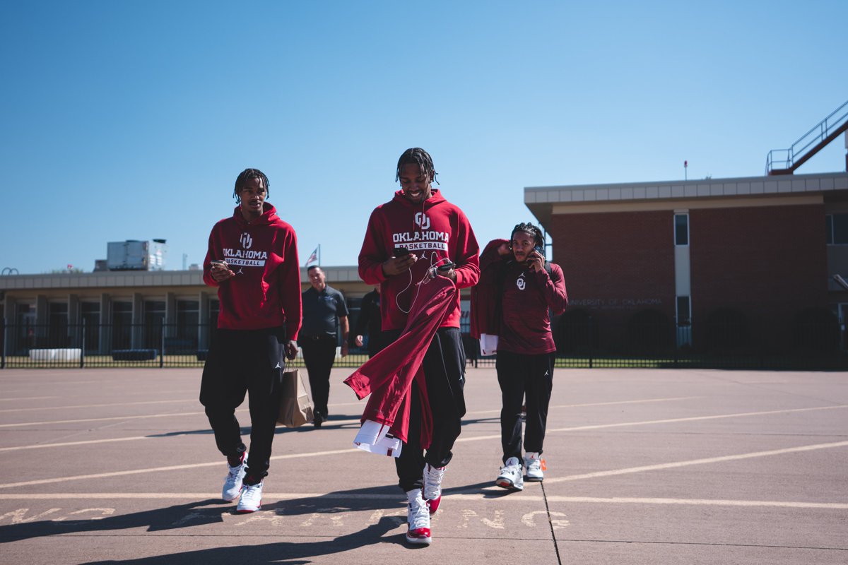 OU_MBBall's tweet image. SEC Tipoff time ✈️
📍 Birmingham