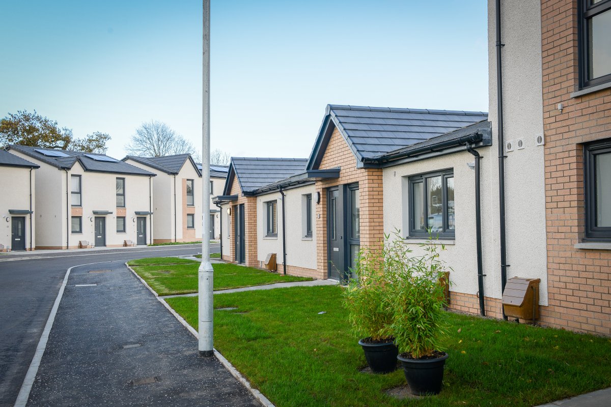 🏡 Dundonald Estate Walkabout 
📅 Wednesday 22nd October 
⏰ 11am meeting at the top of Kilmarnock Road

Join Tenant Partner Annmarie for a walk around to identify any issues or concerns.