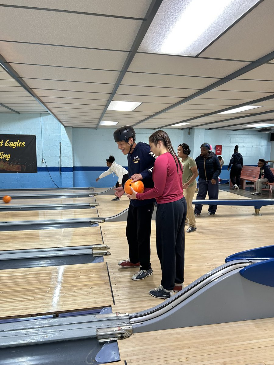 ERidgeLancers's tweet image. The 2025 Unified Bowling season is officially underway.

Let’s go Lancers!!

#LancersLEAD

@Eastridge_EICSD @EICSD @sectionvunified