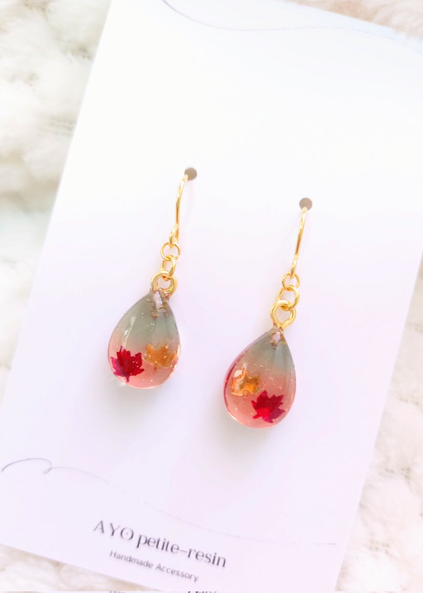 おはようございます✨
いつもありがとうございます(* ᴗ͈ˬᴗ͈)”
お気に入り登録、応援もありがとうございます\( *´꒳`*)/
本日も素敵なご縁がありますように🍀

🐱Minne🐱
minne.com/@lonkun

 #ハンドメイドアクセサリー
 #レジン
 #ハロウィン
 #秋アクセサリー
 #こまりっこ