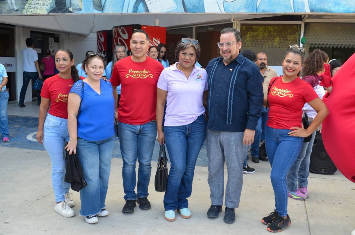 El secretario de Educación de Tamaulipas, Miguel Ángel Valdez García, participó en las actividades de la Caminata por la Semana Internacional de Educación Física, Deporte y Recreación y el Día Mundial de la Alimentación, realizada en a las instalaciones de la #SET en #Victoria.