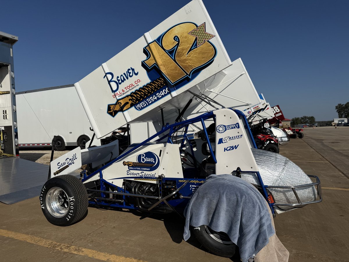 Oklahoma’s <a href="/HankDavis1H/">Hank Davis</a> is back at <a href="/LucasSpeedway/">Lucas Oil Speedway</a> — where he ran 2nd during last month’s Hockett/McMillin Memorial with <a href="/POWRi_Racing/">POWRi Racing</a>.

He’s in the <a href="/BeaverRacing12x/">Beaver Racing Team</a>, chasing his first top-10 with <a href="/Kubota_USA/">Kubota Tractor Corporation</a> High Limit Racing!

📺 FloSports.Link/HL2025 (𝟲𝗰𝘁)