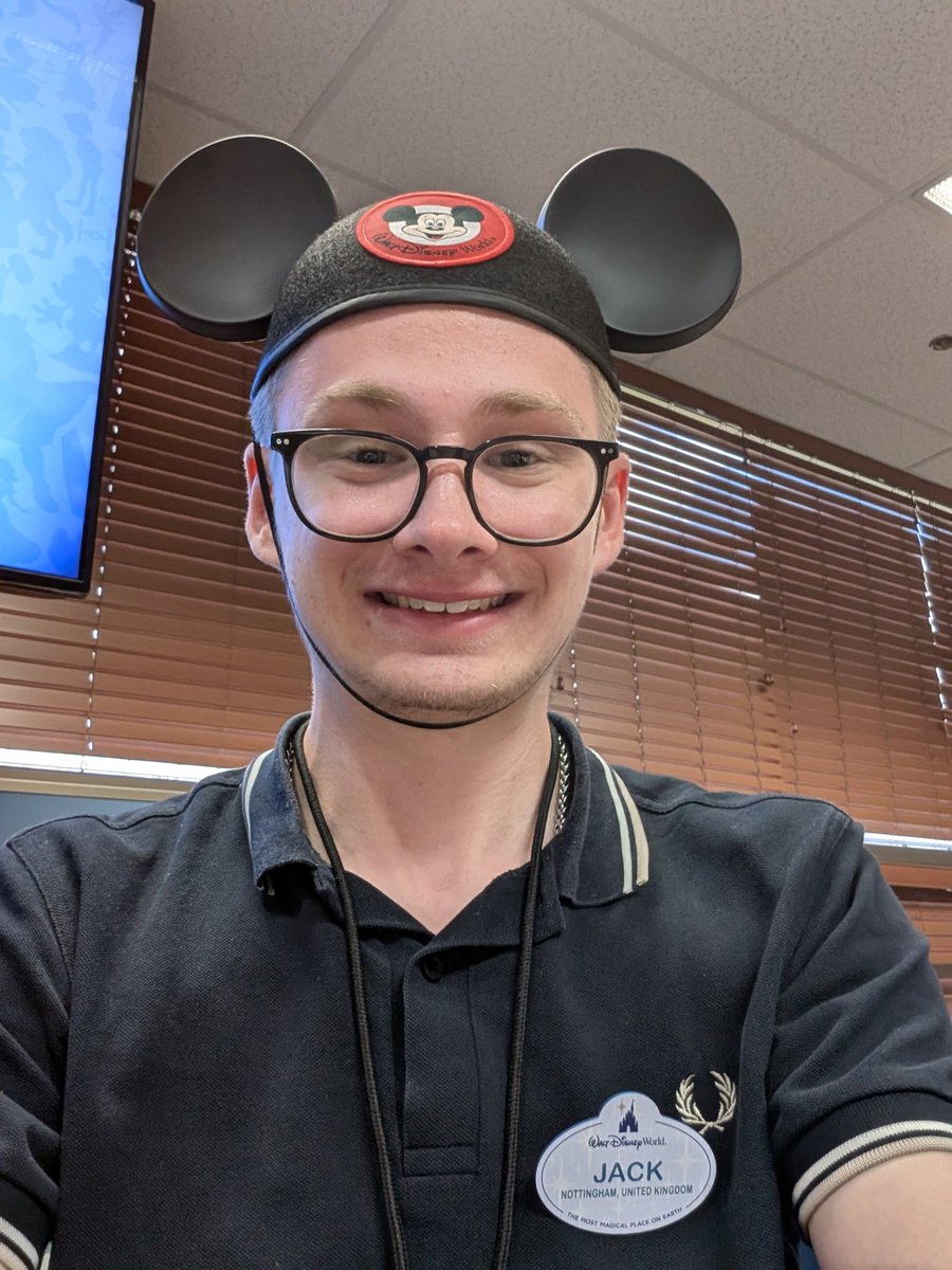 Hi long time no see, I work for Disney now 🐭