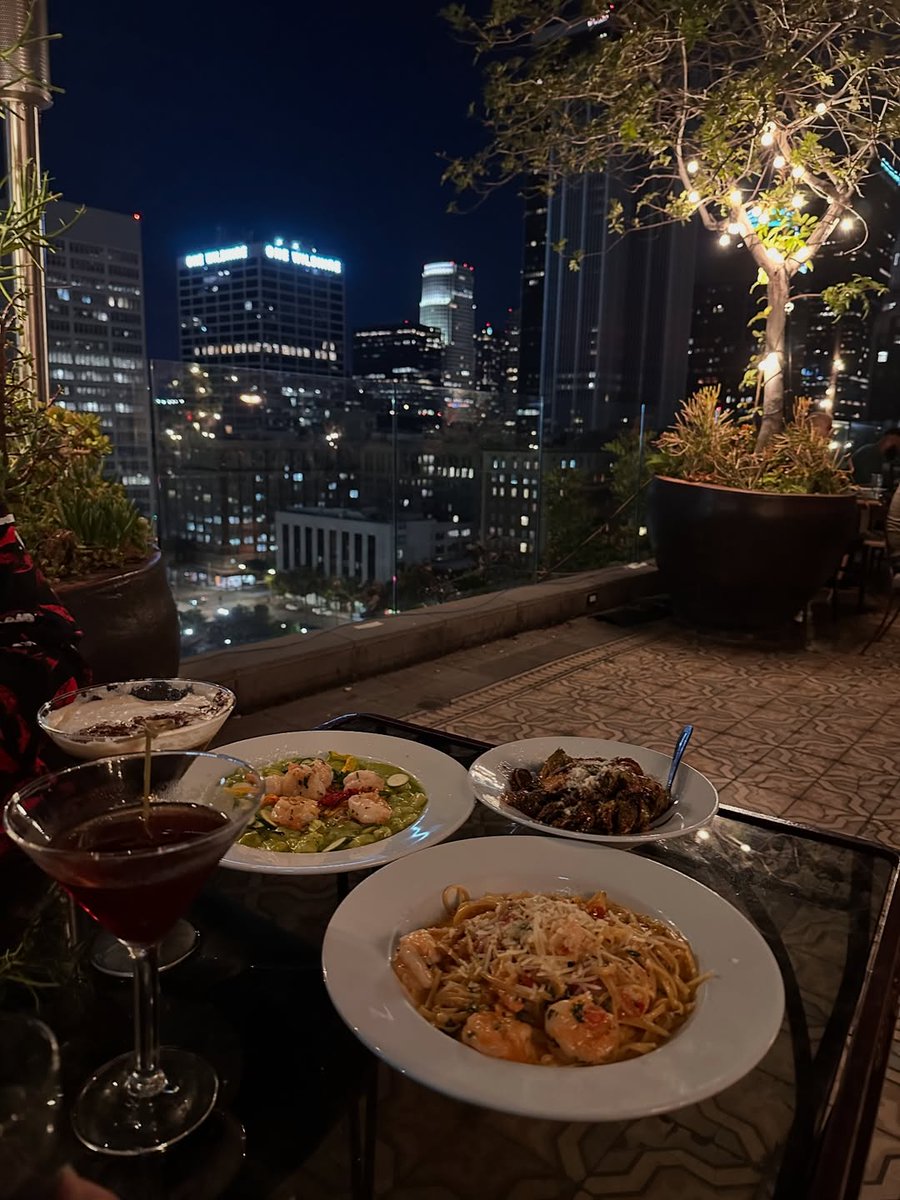 HopeFlowerDTLA's tweet photo. Enjoy the city view with delicious eats @PERCHLosAngeles! 🍹✨
As an Onni resident, take advantage of an exclusive dine-in offer through Onni Rewards https://t.co/VQL2X4rESI