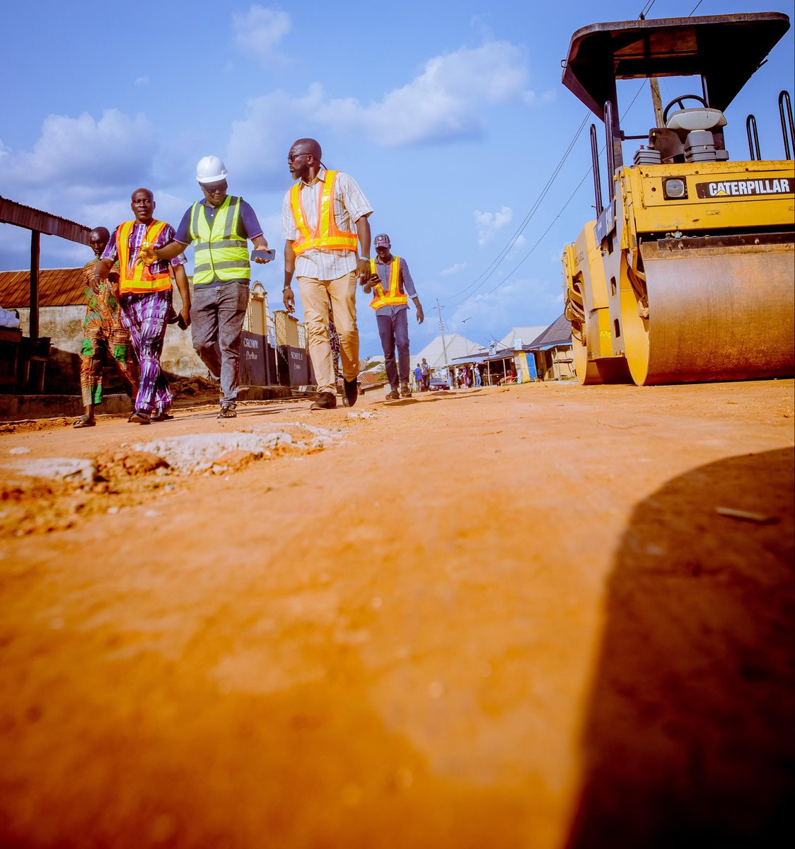 Frame 1: Before

Frames 2 to 4: Ongoing

Aba Otun - Fakayode Road in Ona-Ara Local Government, Ibadan.

Egbeda/Ona-Ara In Safe Hands!!!