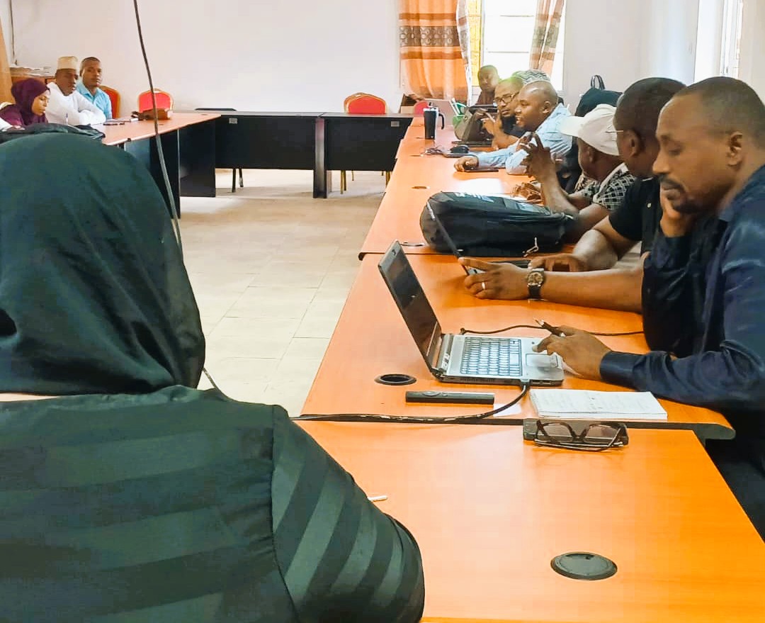 PNLPComores's tweet photo. Préparation de la campagne du traitement de masse ciblé  
https://t.co/NAlx6USpGD https://t.co/xa5EbRc9ke