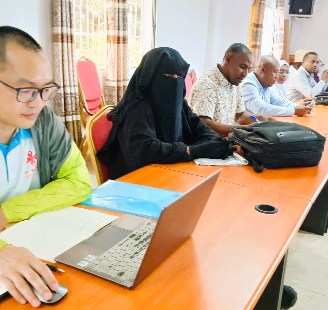 PNLPComores's tweet photo. Préparation de la campagne du traitement de masse ciblé  
https://t.co/NAlx6USpGD https://t.co/xa5EbRc9ke