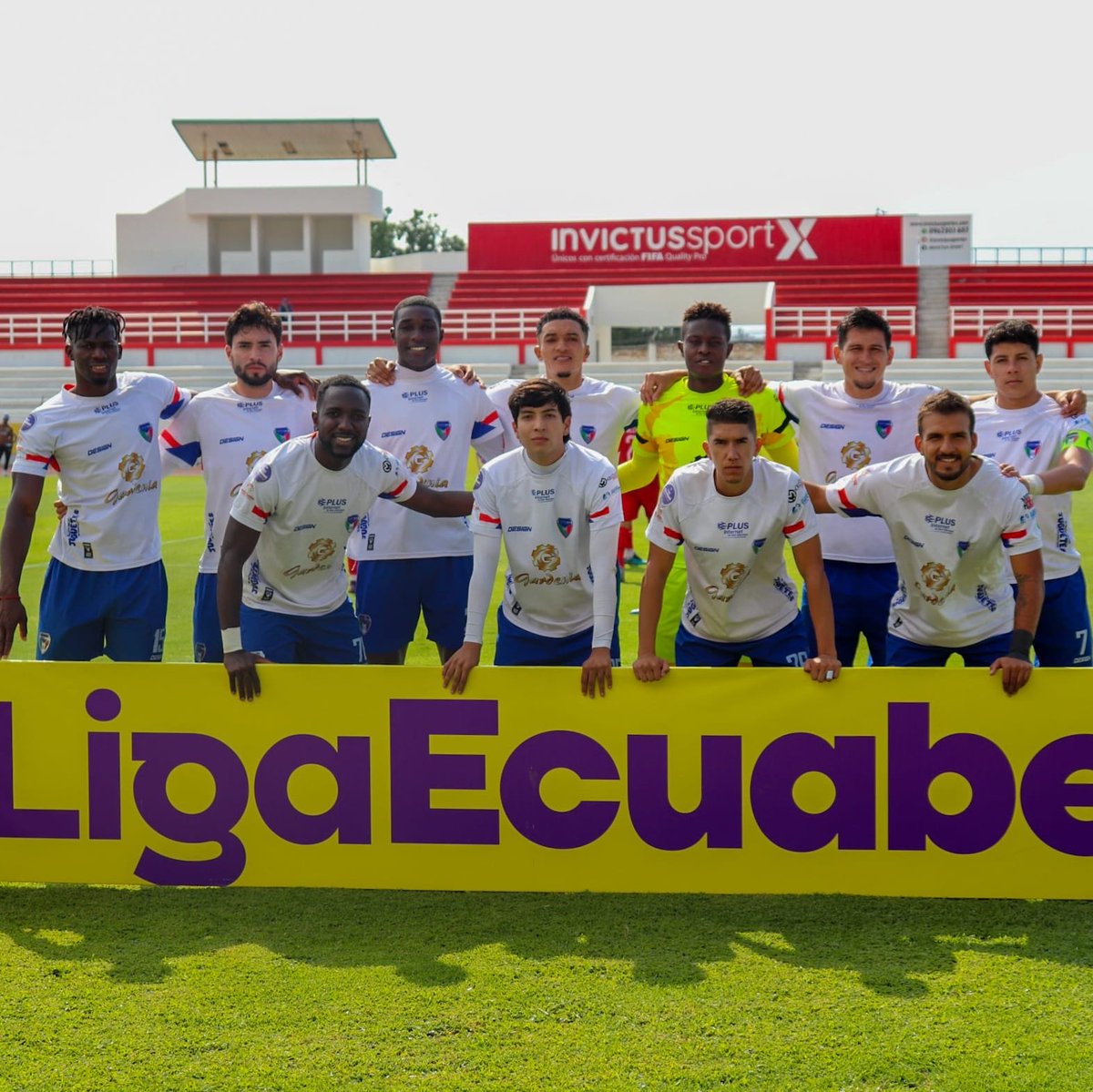 imbaburascec's tweet photo. Postales del Primer Tiempo 

!Vamos Imbabura SC! 

#ImbaburaSC #FuerzaGardenia #PasiónAzulYBlanca #VamosImbabura #OrgulloGardenio https://t.co/oA1uPihzeg
