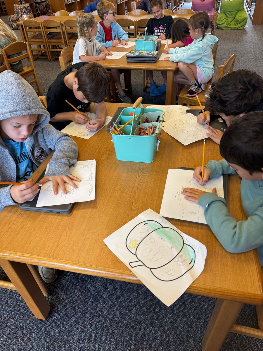 MrsLibraryLady8's tweet image. We&apos;ve been doing Doodle Warm-ups this week, and the students are really enjoying them! They receive hints about which animal to sketch and have a minute to draw it to see if they guessed correctly. It&apos;s a fun and effective way to get their minds ready for library time. #DoodleFun…