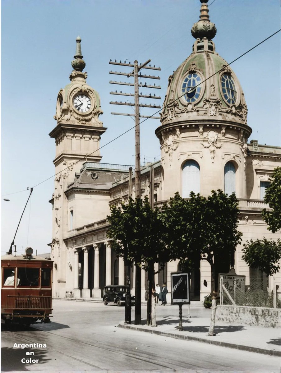 Argentinaacolor's tweet image. La grandiosa estación del Ferrocarril del Sud, Mar del Plata. Décadas del 20 y 30.