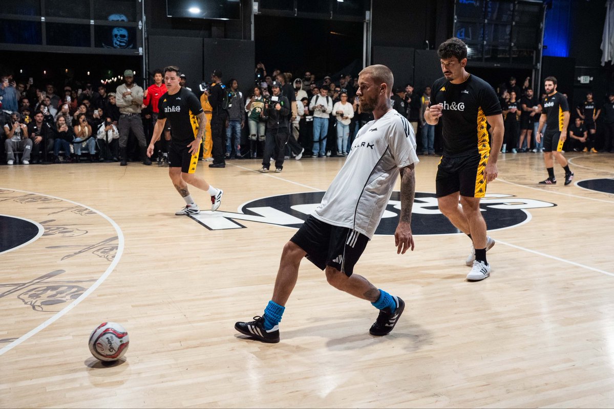 Justin Bieber played a futsal game at The League in LA today and nailed a half-court trick shot 👏