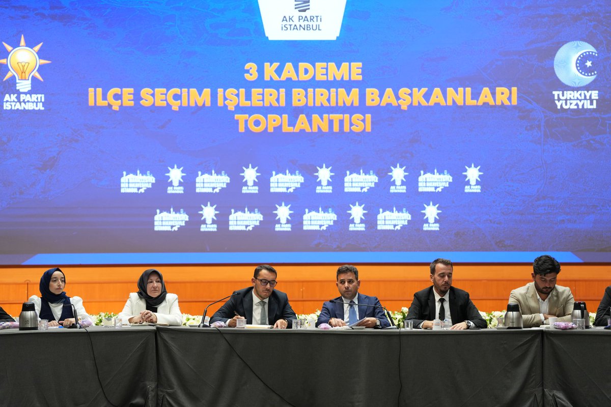 mtalhakor's tweet photo. 📍 İstanbul 

3 Kademe İlçe Seçim işleri Başkanları toplantımızı Genel Merkez Seçim İşleri Birim Başkan Yardımcımız Marmara Bölge Koordinatörü @ishakgazel Başkanımızın katılımıyla gerçekleştirdik. https://t.co/ufVC2hgonz