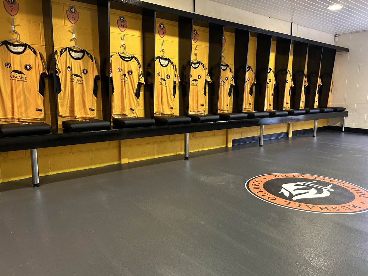 custom changing rooms tweet media