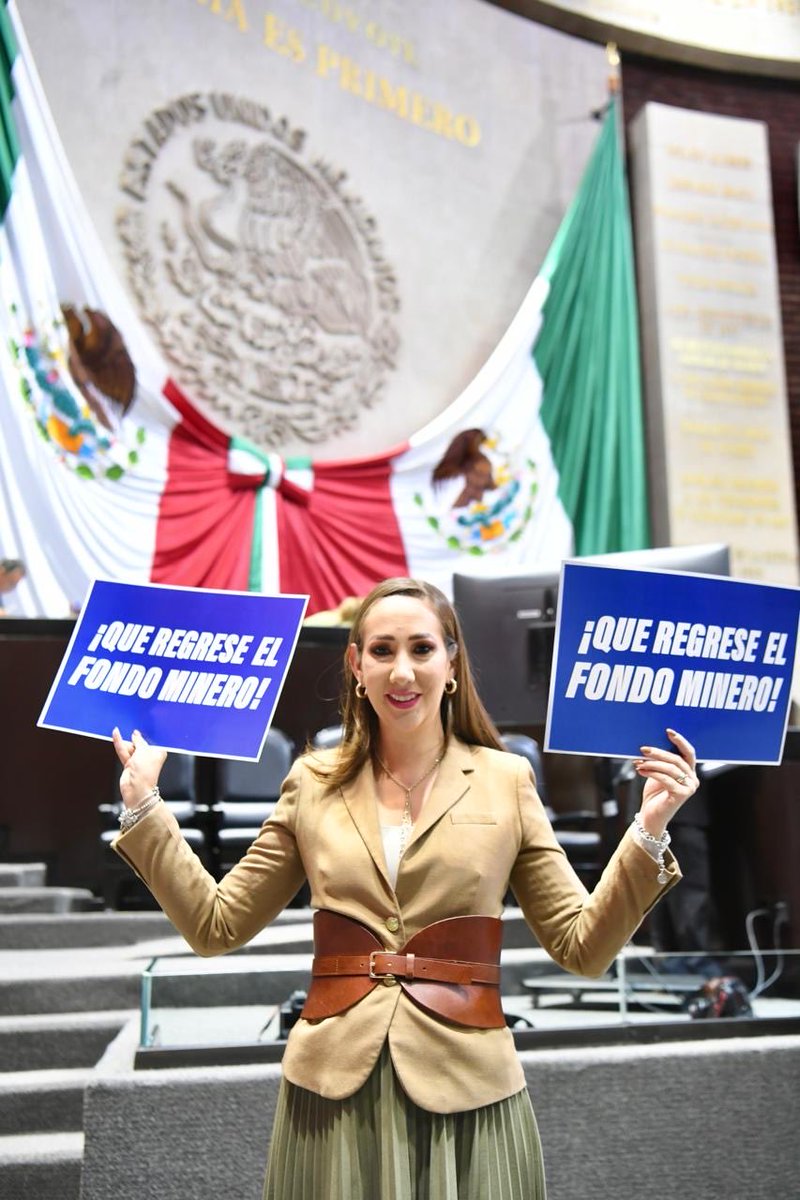 NoemiLuna_Zac's tweet photo. ¡Siguen subiendo impuestos!

Morena dice Primero los pobres pero en los hechos los castiga.

Hoy discutimos la Ley Federal de Derechos y ¿qué proponen? ¡Que todos paguen más, pero los beneficios nunca llegan!

Exijo regrese el #FondoMinero que beneficiaba a Zacatecas y que Morena eliminó.