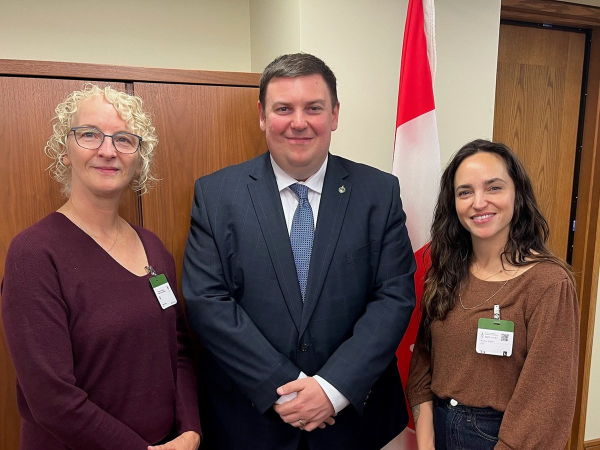 CAMIMH_ACMMSM's tweet photo. Thank you to the parliamentarians who met with CAMIMH members during Mental Illness Awareness Week.

Your engagement and commitment to advancing mental health and substance use health help move Canada closer to equitable, accessible care for all.

#MIAW2025 #RightNotPrivilege https://t.co/nJKkAPvSRl
