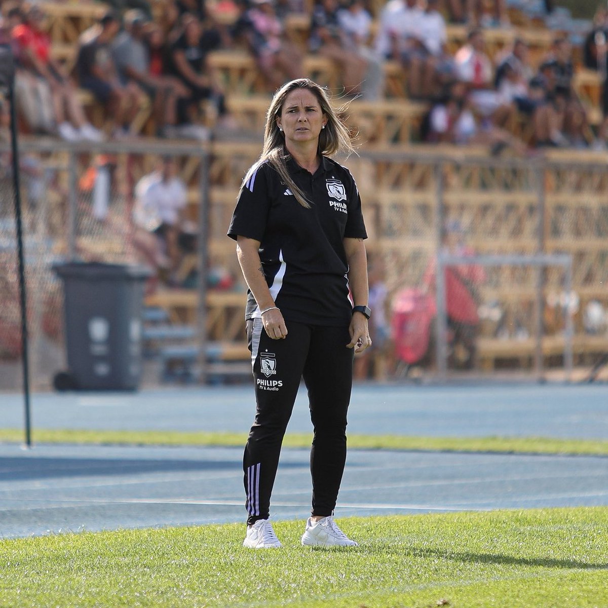KevinNicolasPF1's tweet image. Em 2019, Tatiele Silveira venceu o Brasileirão Feminino com a Ferroviária nos pênaltis, derrotando o Corinthians que vinha de 34 vitórias seguidas.

Em 2025, Tatiele Silveira é eliminada da Liberta Feminina com o Colo-Colo nos pênaltis, após 36 vitórias seguidas.

Ironias.