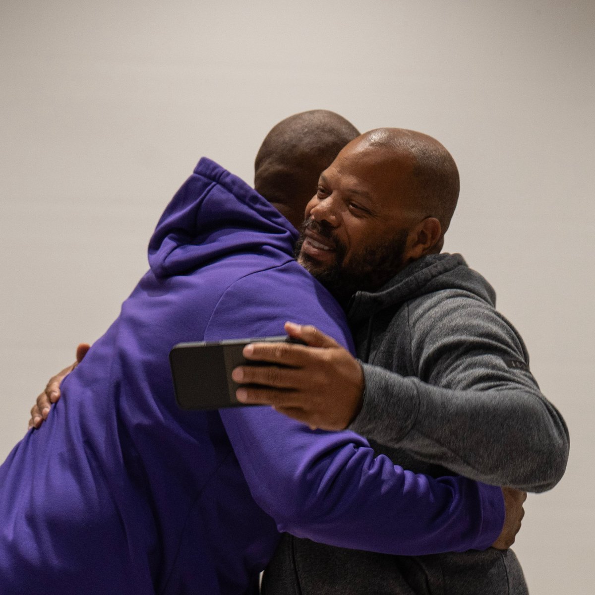 ONAZFootball's tweet image. We want to thank LaMorris Crawford, ONU graduate and current NFL chaplain for the Carolina Panthers, for stopping by and speaking to our team! 🏈
-
#HateAverageBeGREAT #WinTheWest #FearTheStreak #TheTigerWay #R837 #ComeToTheBourb #HoldTheRope