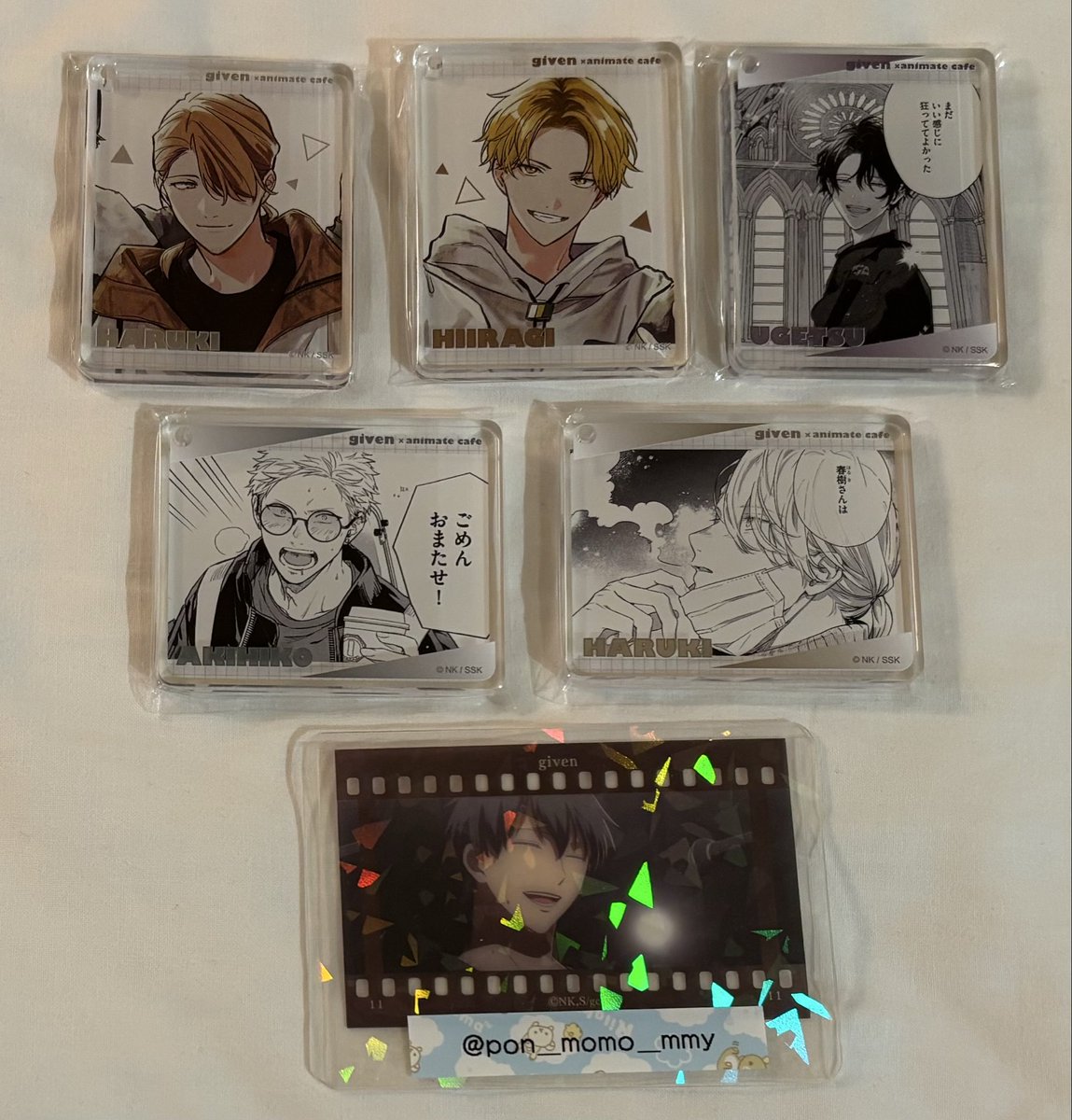 pon_momo_mmy's tweet photo. 【交換】ギヴン アニメイトカフェ アニカフェ コロッタ CoLotta トレーディング

譲…春樹、秋彦、柊、雨月（画像1）
求…真冬、立夏、玄純（画像2）

コンプ希望（立夏優先）。池袋・大阪で手渡しor郵送交換希望。ピンポイントで難しいと思いますが、お気軽にお声がけください。 https://t.co/moHr74etW7