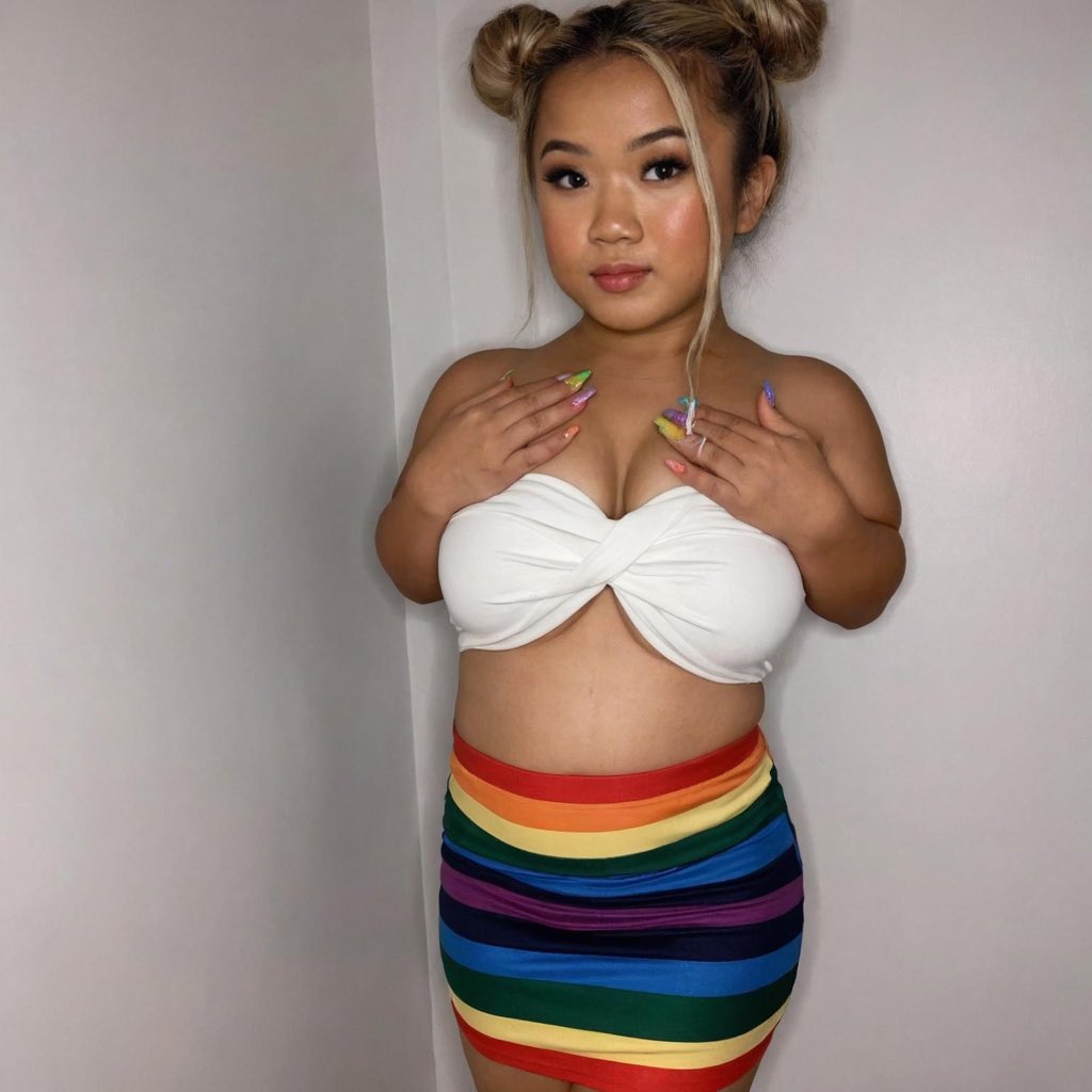 Try not to fall in love with the dwarf girl 🤔