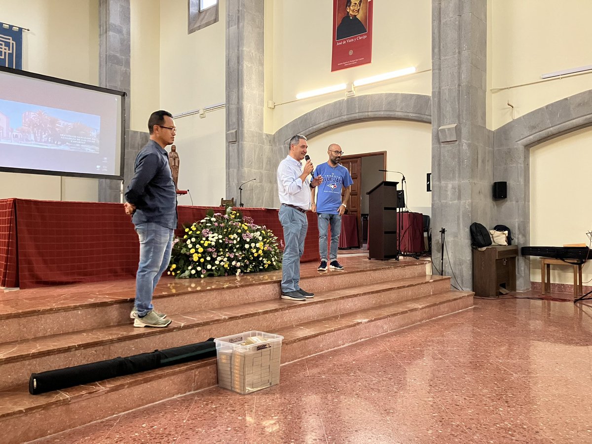 Erecanarias's tweet photo. Asamblea de principio de curso en Gran Canaria https://t.co/L2pnvCjXA5
