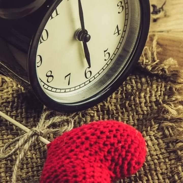 دع بينك وبين الراحل بابا يطرقه حين يعود وبينك وبين المخطئ يدا المصافحة حين يعتذر فنقاء العائدين أحيانا أصدق من ادعاء الحاضرين