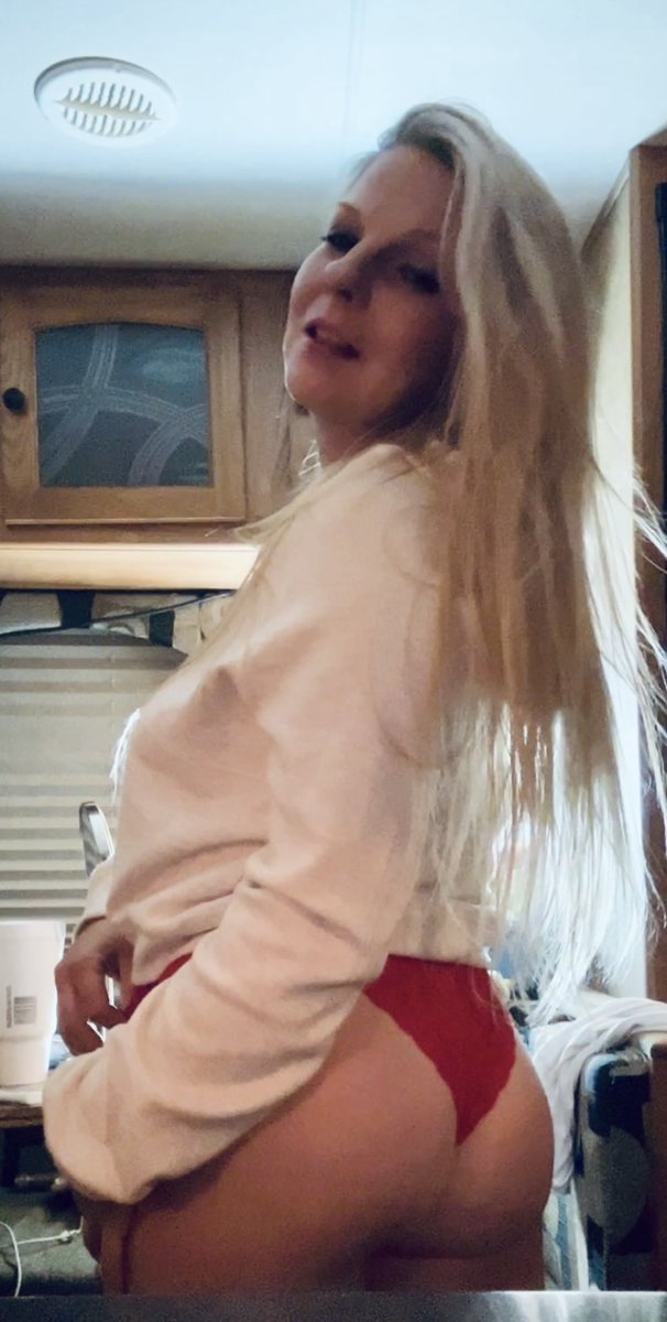 SarahbrookeG's tweet photo. I’m on the edge of a whole new life—so I’m giving 20 of you a free 3-day taste while I push toward a major goal.
If you like real, raw, thick &amp; soft… this is your chance to see what it feels like to be wanted back.💋

https://t.co/IeF5kpo9WC https://t.co/Wd0OU1YOSn