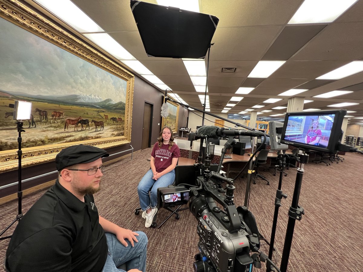 AdvantageDesign's tweet image. BTS in Big Sky Country! 🎬

Our team had a fantastic time on campus at the @umontana, capturing footage for their Advantage Orientation™. 

Swipe through to see how our crew takes care to capture every client in their best light, while making the experience just as fun as the…