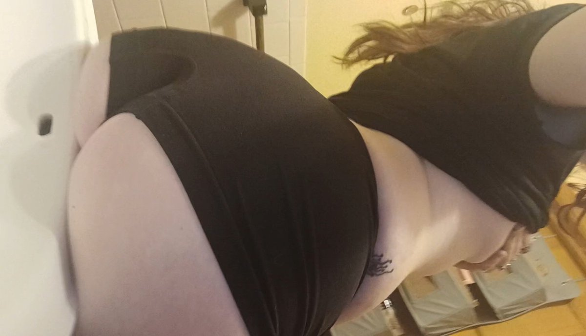 DecayingMoth132's tweet photo. Bootylicious😝
Sub to see more throughout the week, videos/pics and you can even ask for customs🫶🏻 
https://t.co/HWFVy4f6W0 https://t.co/Va933z0UFZ