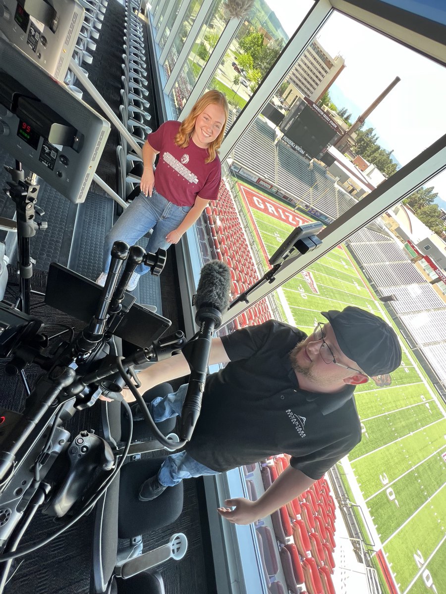 AdvantageDesign's tweet image. BTS in Big Sky Country! 🎬

Our team had a fantastic time on campus at the @umontana, capturing footage for their Advantage Orientation™. 

Swipe through to see how our crew takes care to capture every client in their best light, while making the experience just as fun as the…