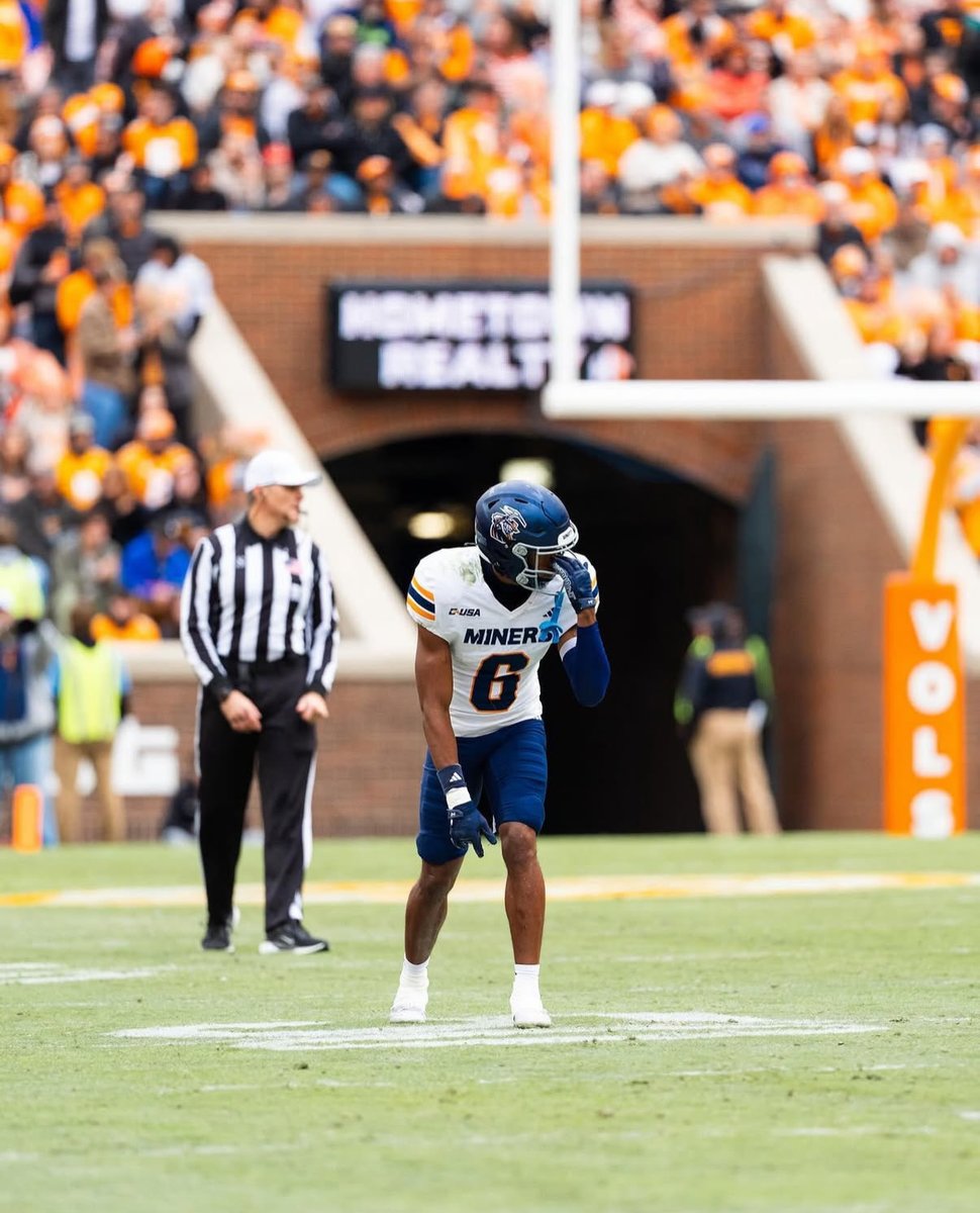 CFB Wednesday  
Delaware ML
Kenny Odom Over 57.5 Yards 
#cfb #cfbprizepicks #betting #GamblingX