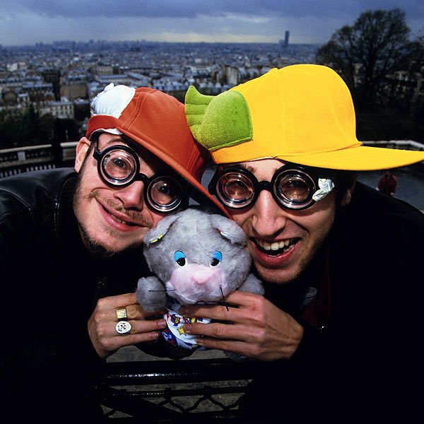 RealLukesWife's tweet image. These two pics give the same energy