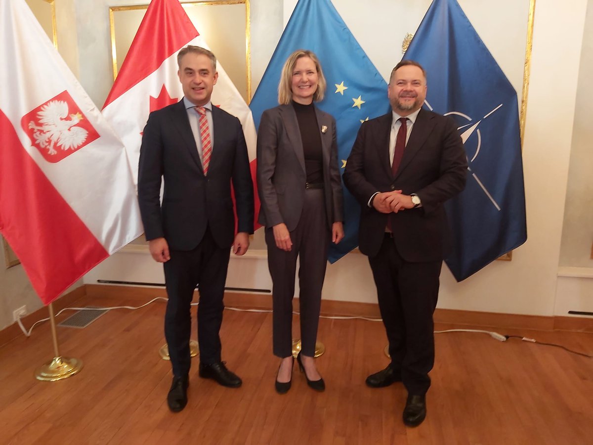 🇵🇱🇨🇦 The final day of Deputy PM <a href="/KGawkowski/">Krzysztof Gawkowski</a> and Deputy Minister <a href="/KonradGolota/">Konrad Gołota</a>’s working visit to Canada was filled with insightful political and business briefings and strategic consultations.

Many thanks to ADM <a href="/SandraMcCardell/">Sandra McCardell</a> and the <a href="/CanadianPM/">Prime Minister of Canada</a>’s Representative to the EU,
