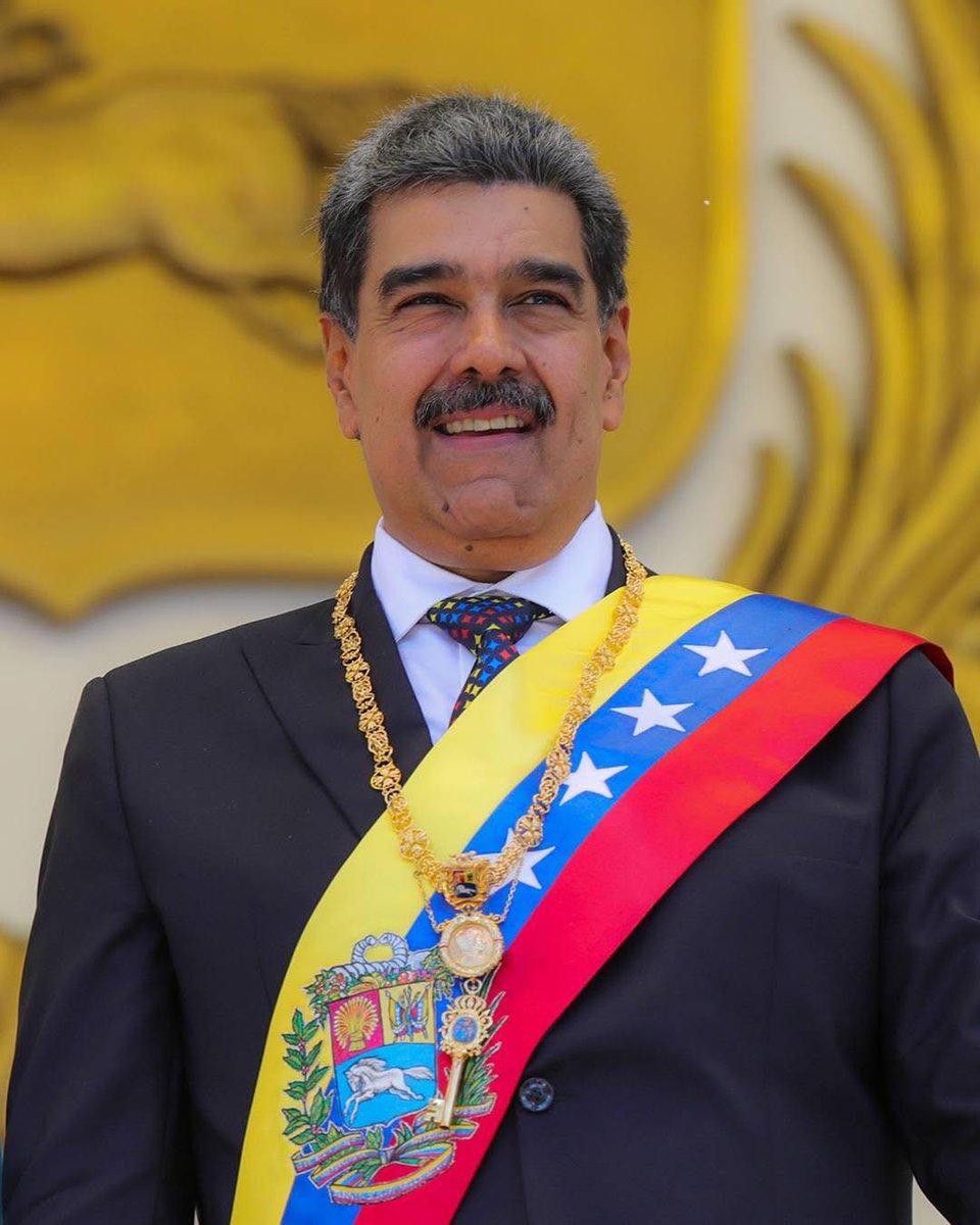 eleccionescolom's tweet photo. #ATENCION #Venezuela
¿Se acerca el fin del régimen de Nicolás Maduro?

🔁 No
♥️ Si https://t.co/b04oOVlgah